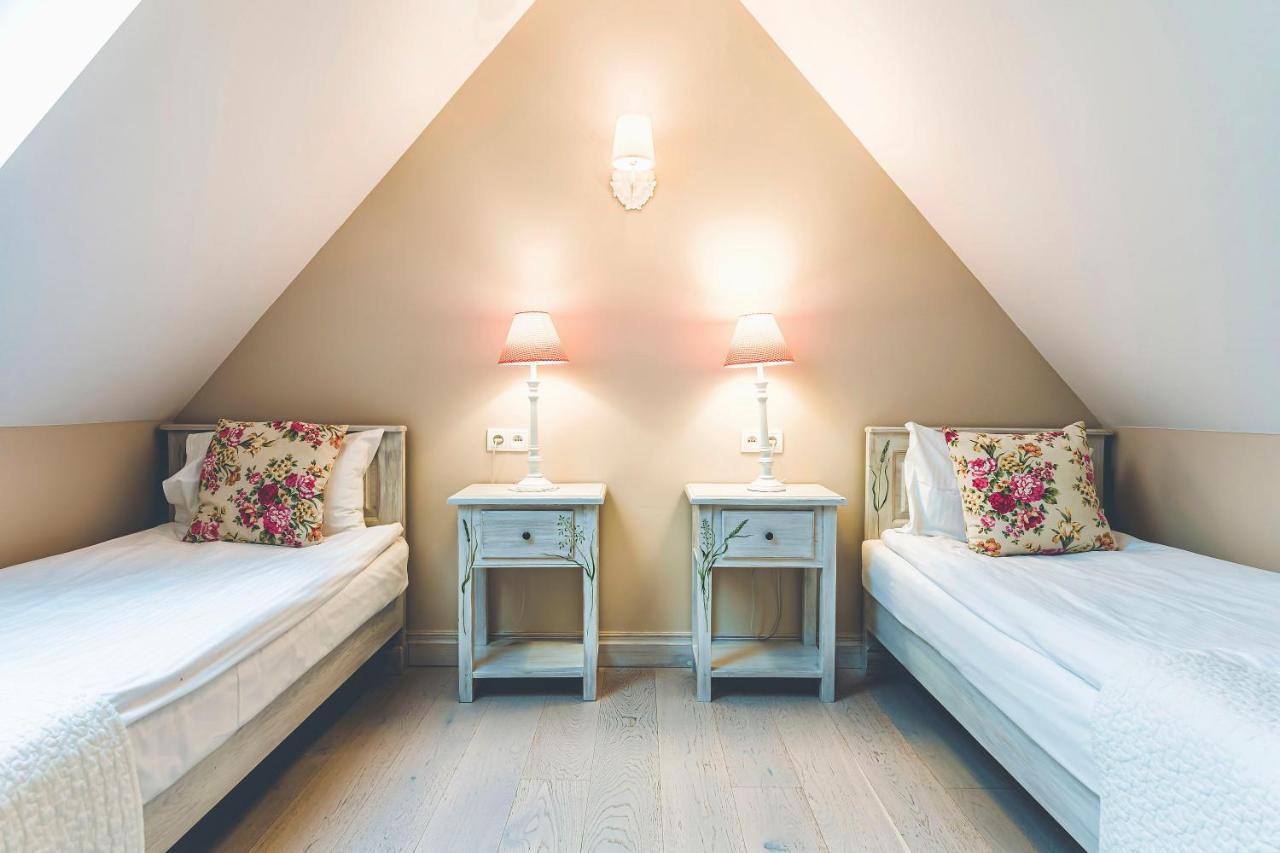 Lubinowe Wzgorze - Wioska Zdrowia Hotel Nałęczów Buitenkant foto